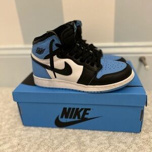 Nike Air Jordan 1 Retro High OG University Blue/Black/White